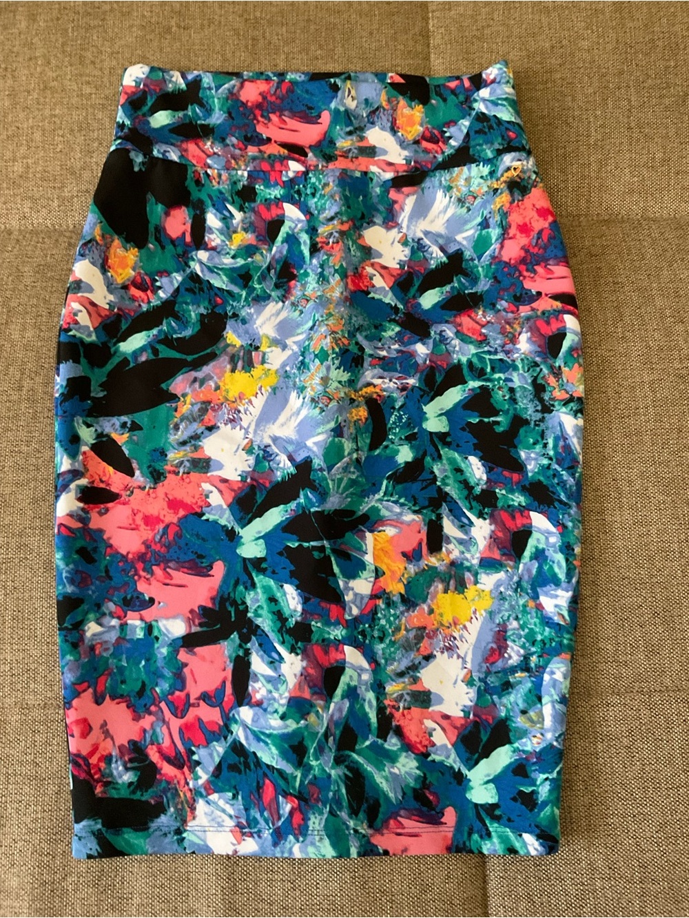 Thalia Sodi Multicolor Abstract Pencil Skirt with Pink, Blue, Green & Black